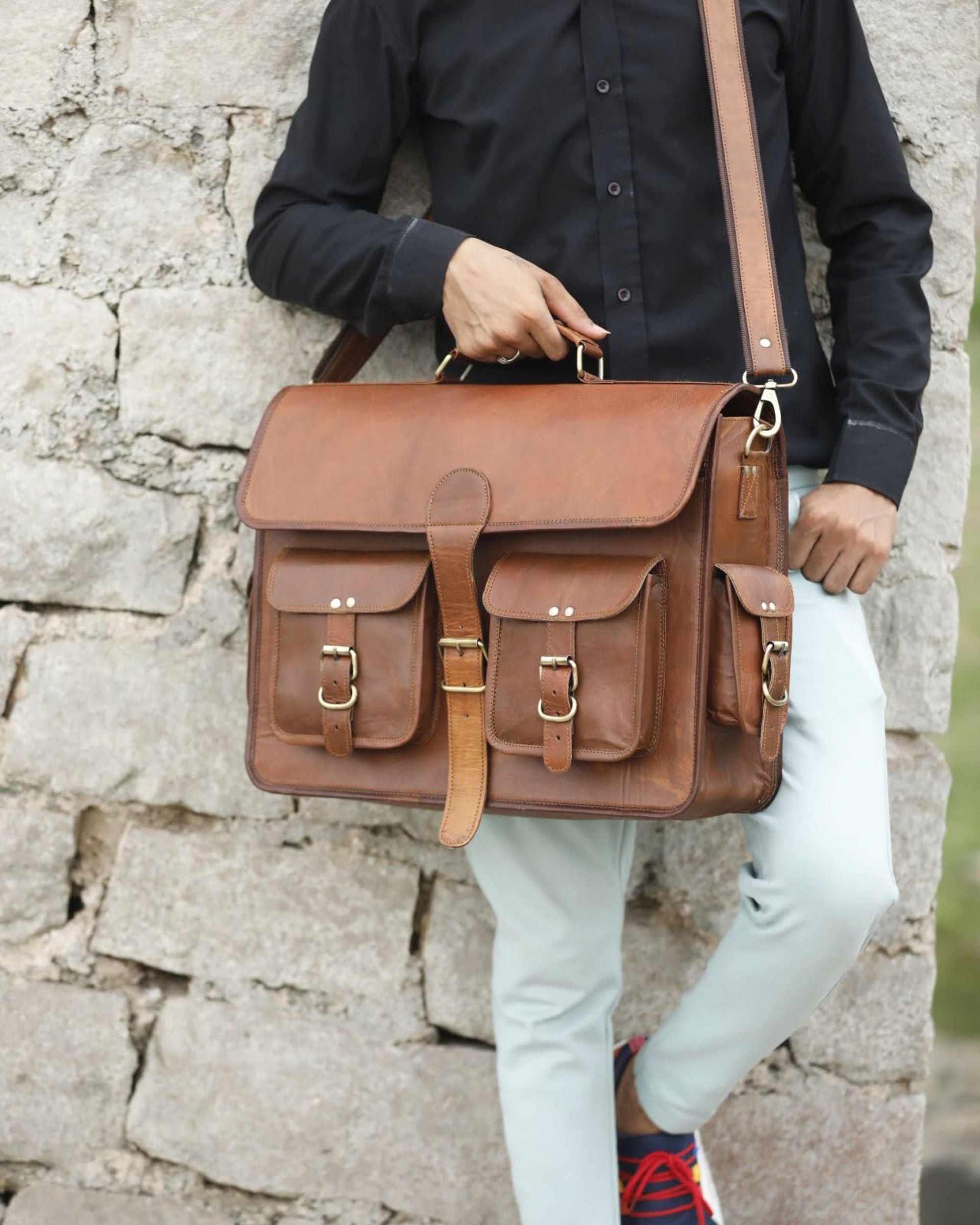 DEKVIO Leather Messenger Bag 17 Inch Laptop Briefcase for Men Women XL Vintage Shoulder Bag Office Satchel