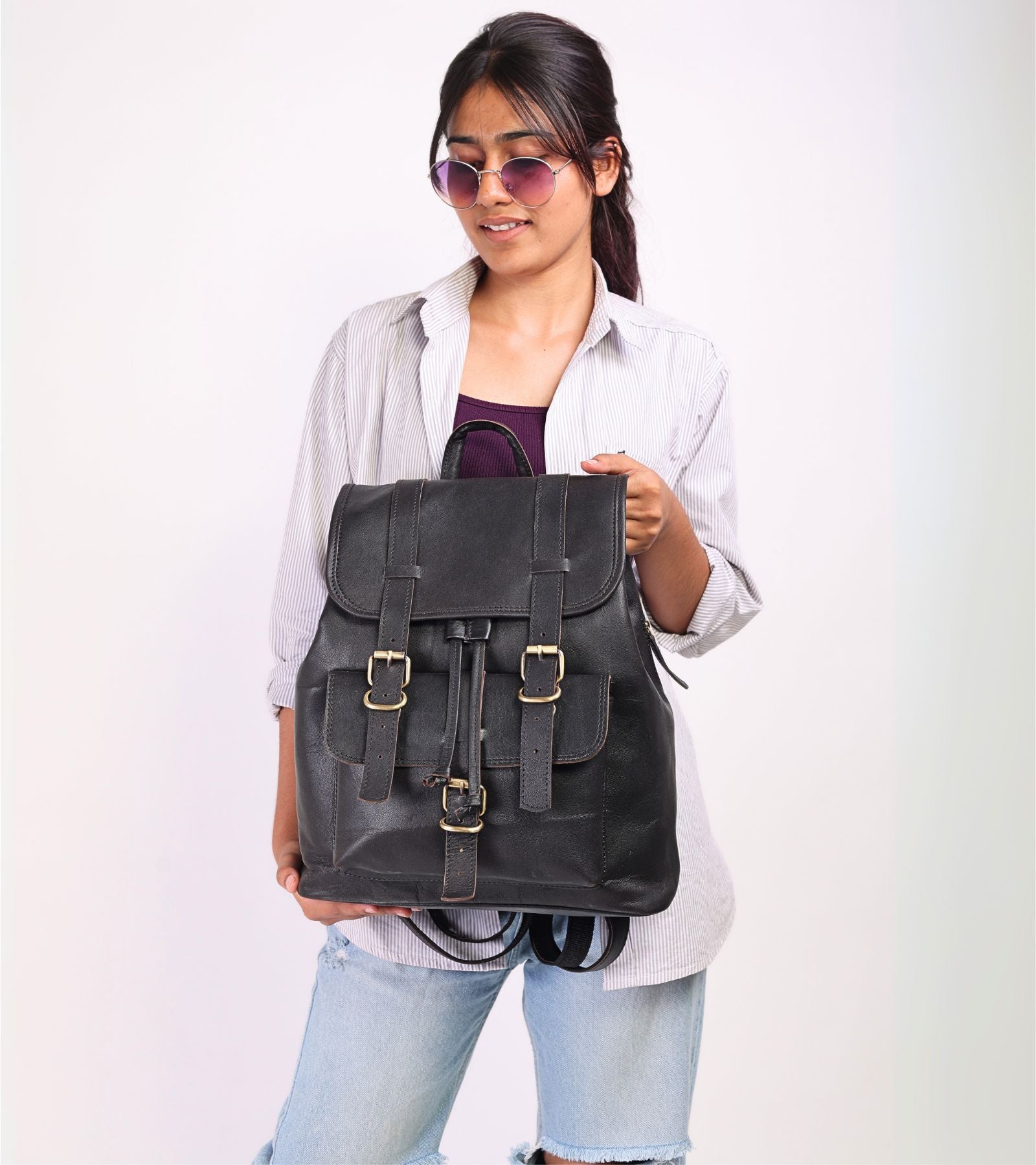 DEKVIO 17" Large Handcrafted Genuine Leather Backpack | Explorer Laptop Rucksack for Men & Women | Travel, Work & College | Brown, Coffee, Tan, Black