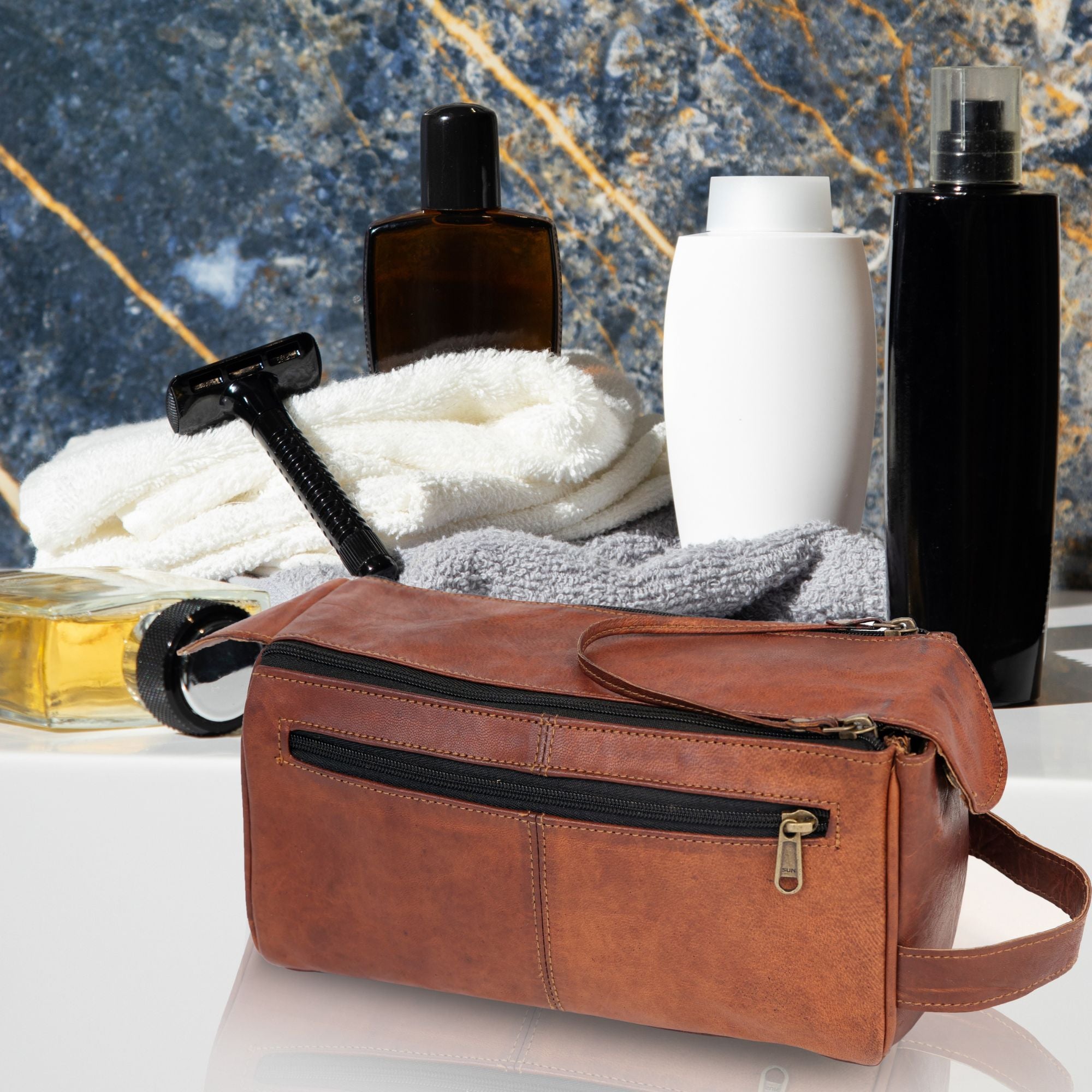 DEKVIO Leather Toiletry Bag for Men Women Travel Dopp Kit Genuine Leather Wash Bag Shaving Kit Cosmetic Organizer