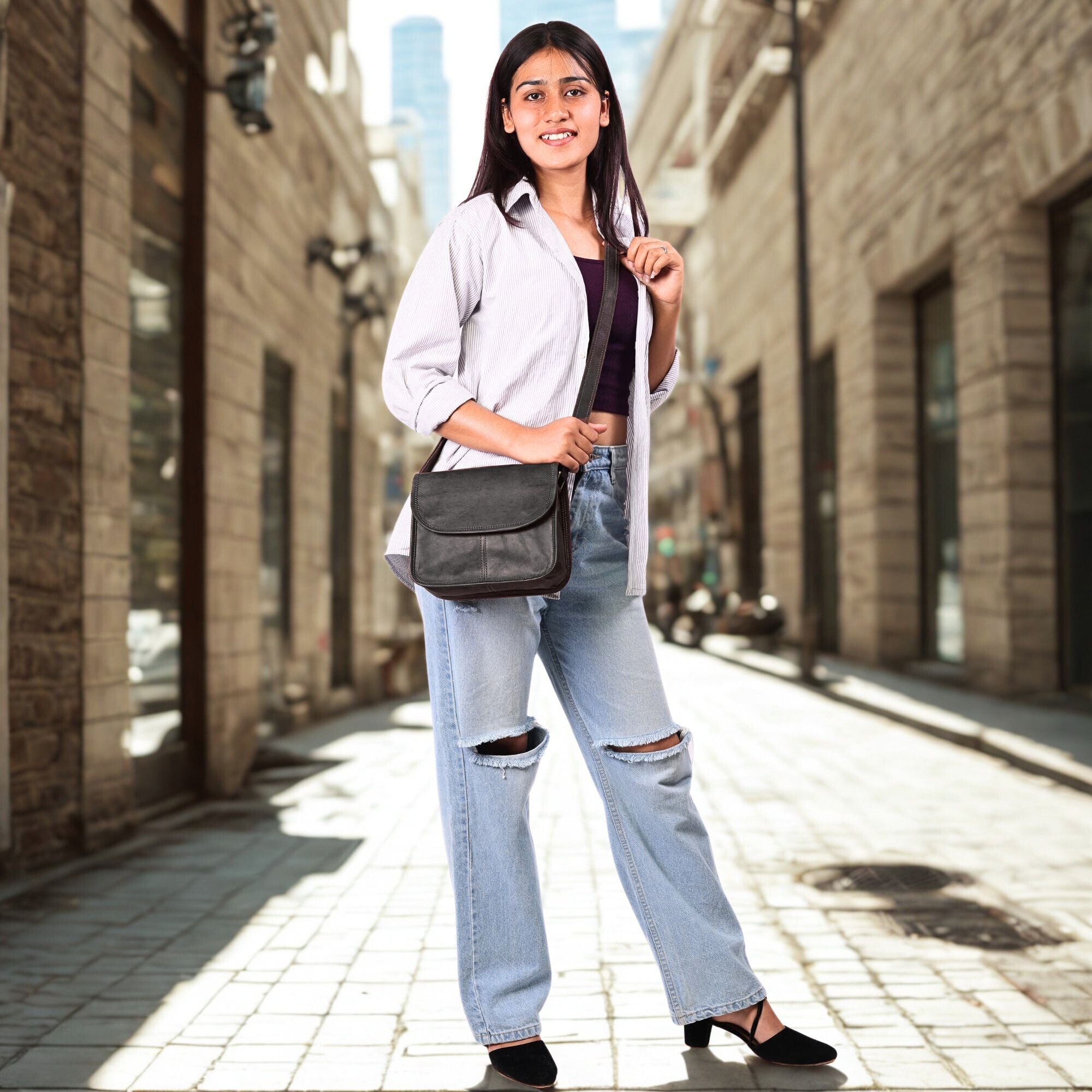 DEKVIO Small Leather Crossbody Purse for Women | Genuine Leather Saddle Bag | Magnetic Closure | Compact Shoulder Bag | Brown, Coffee, Tan, Black