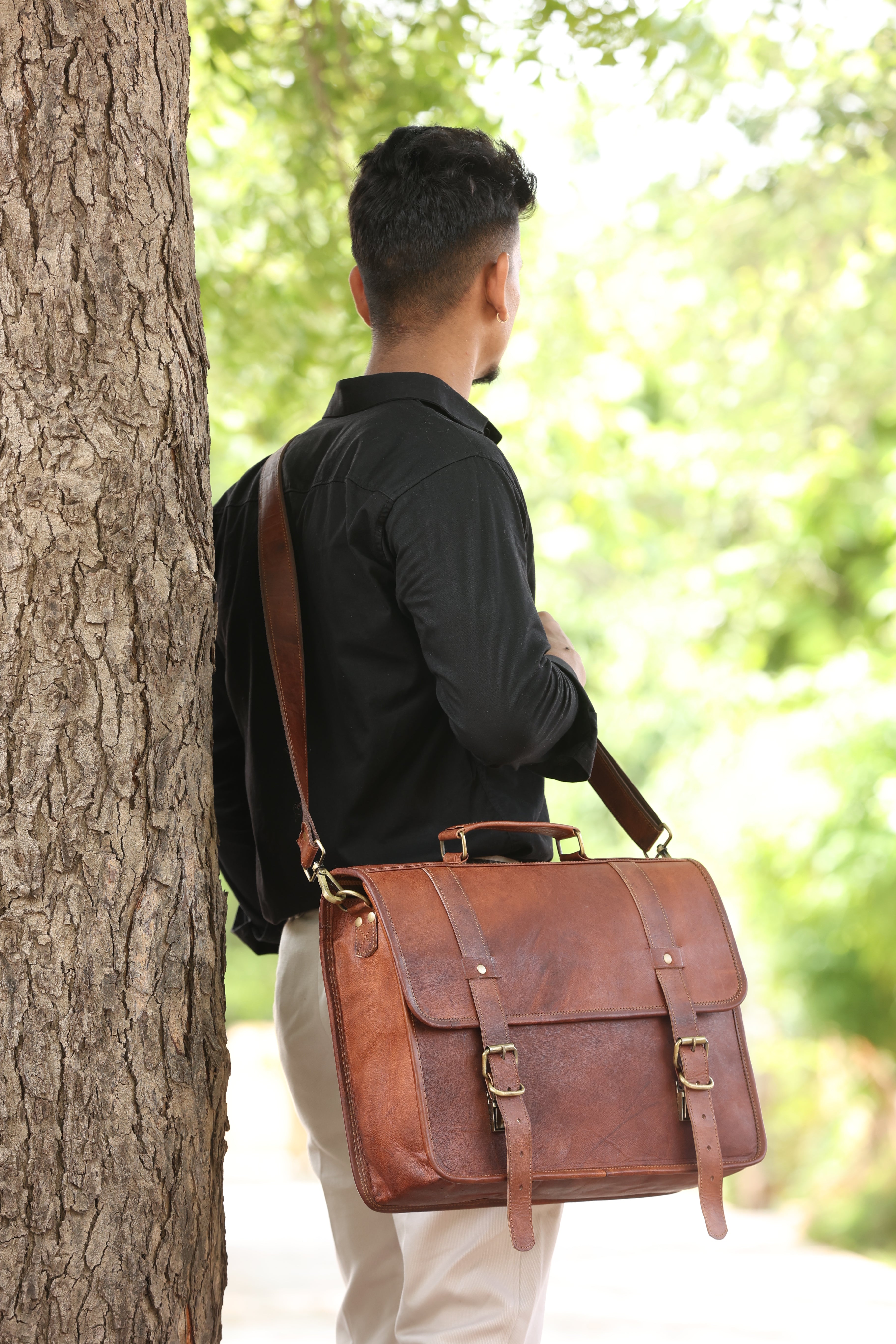 DEKVIO Leather Messenger Bag 15.6 Inch Laptop Briefcase Satchel Vintage Crossbody Shoulder Bag for Men Women