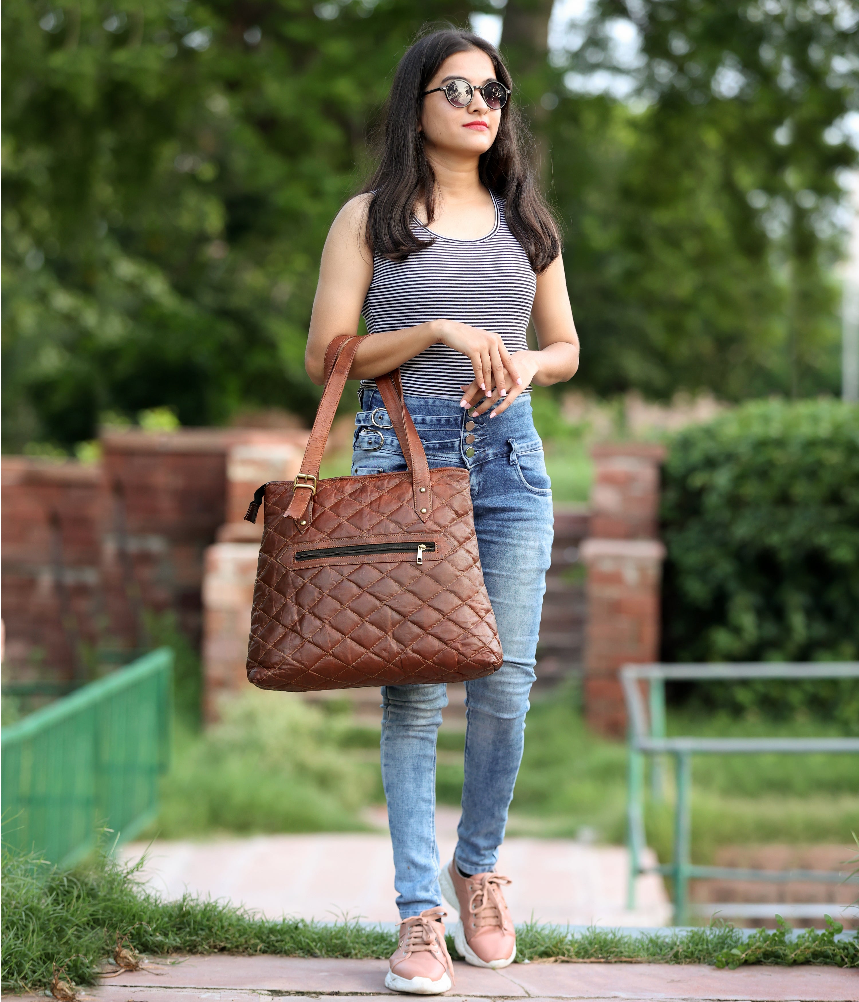 DEKVIO Quilted Leather Tote Bag for Women with Matching Clutch Pouch Genuine Leather Shoulder Handbag for Work Travel
